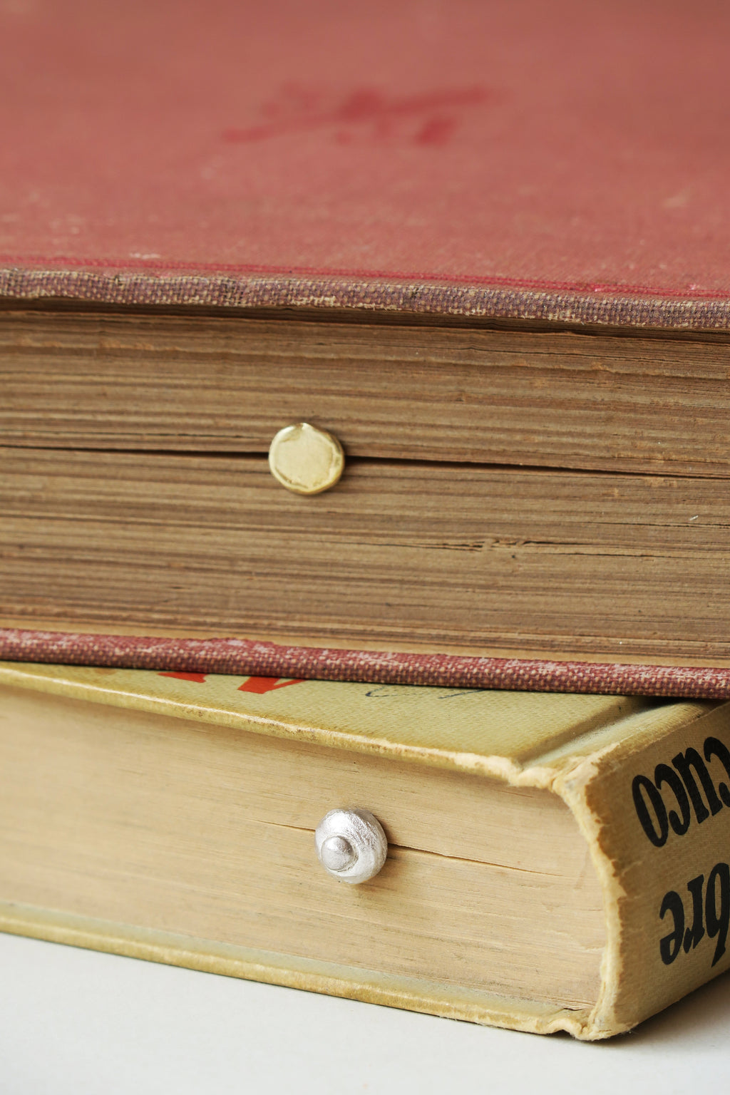 Punto de libro clásico