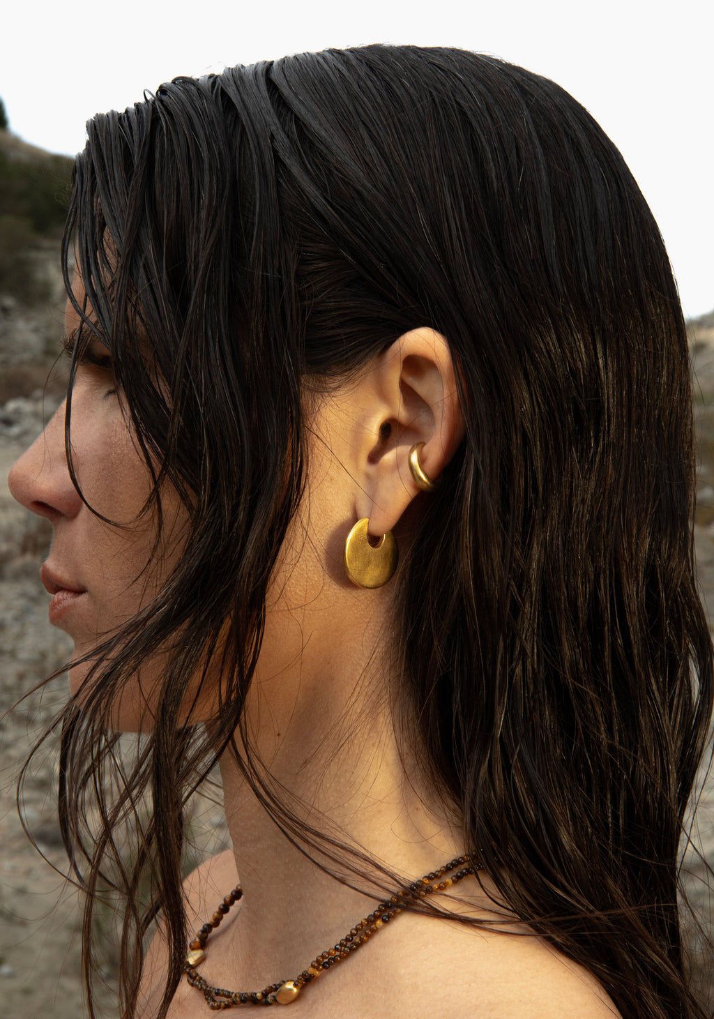 Ear cuff