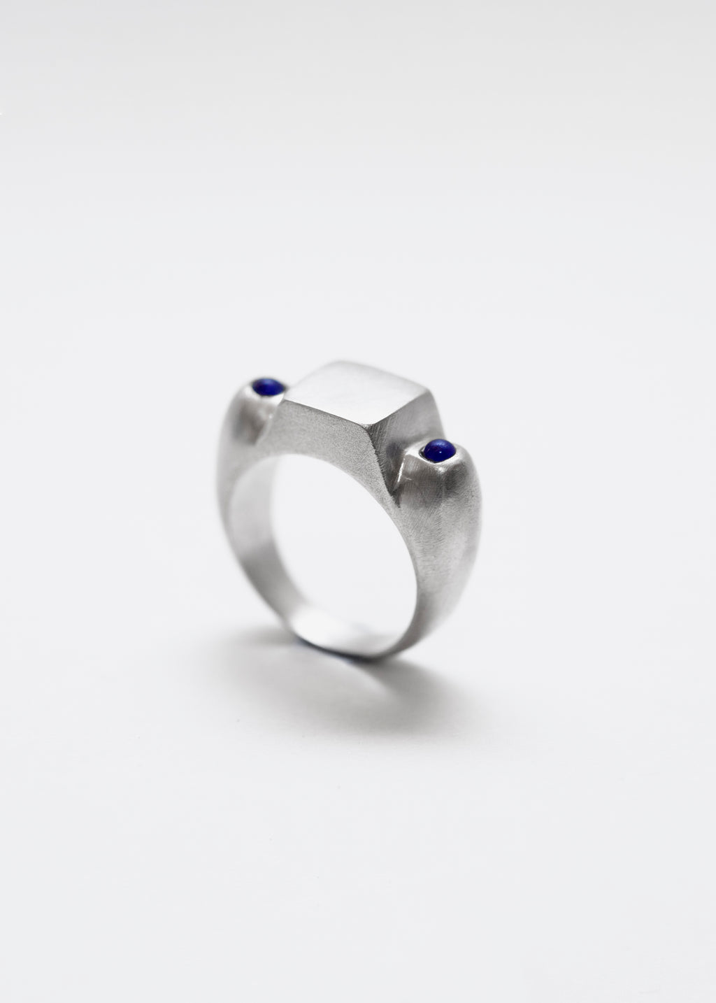 Anillo hecho a mano en plata Foto detalle de producto