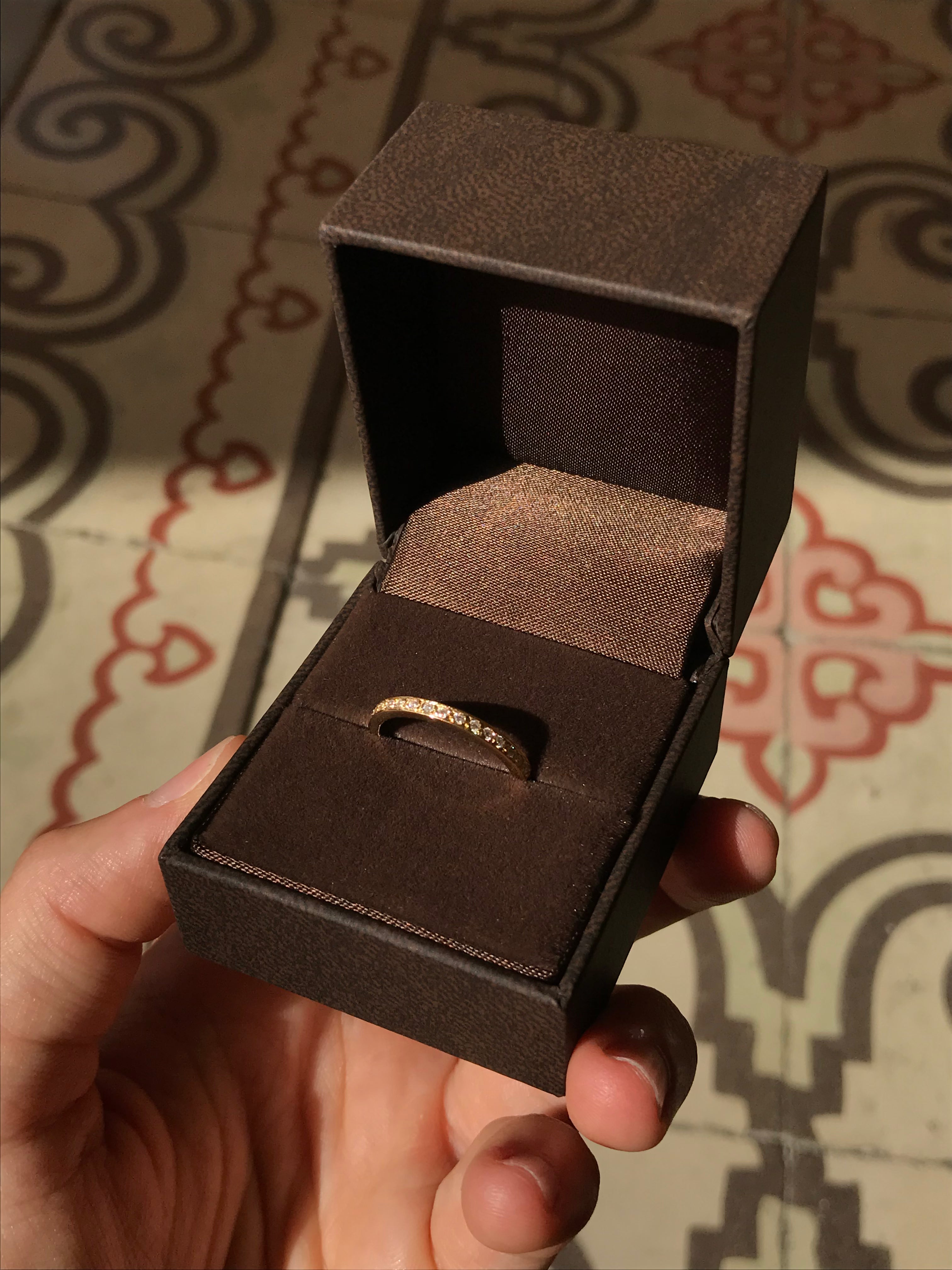 18k gold and diamond engagement ring