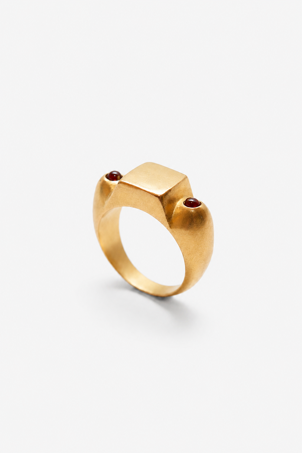 Anillo Thoda