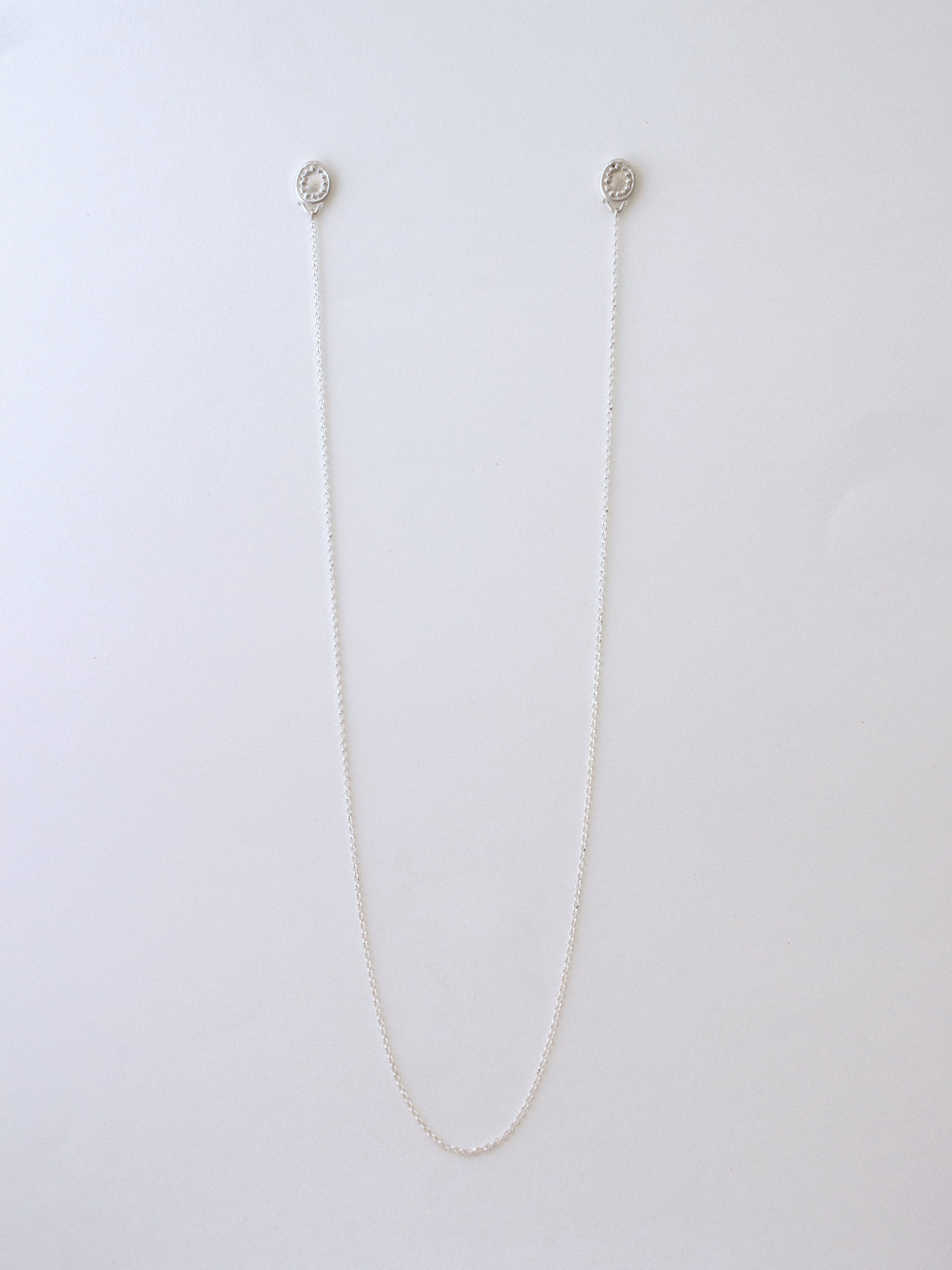 Pendiente collar dos en uno en plata. foto detalle.
